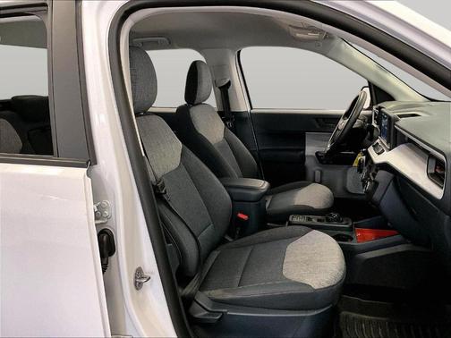 Oxford White 2024 Ford Maverick XLT