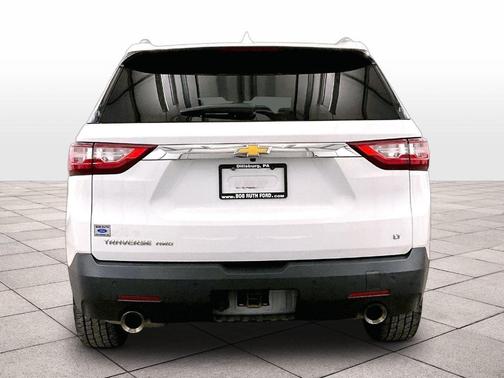 Summit White 2018 Chevrolet Traverse LT Cloth