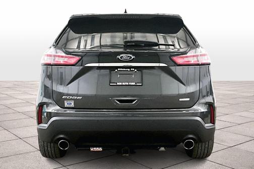2020 Ford Edge SE