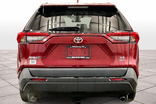 2020 Toyota RAV4 LE
