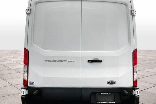 2018 Ford Transit-250 148 WB Medium Roof Cargo