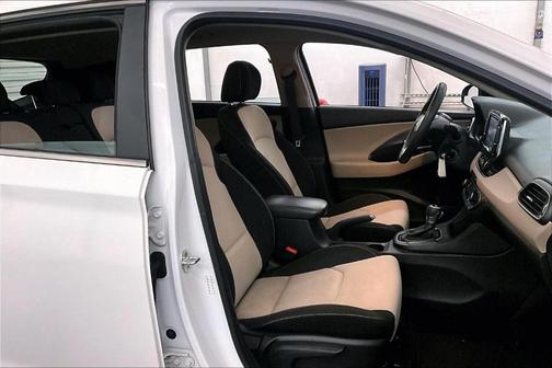 2018 Hyundai Elantra GT Base