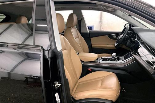 2020 Audi Q8 55 Premium Plus