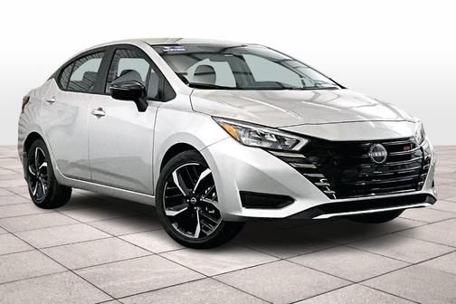 2025 Nissan Versa 1.6 SR
