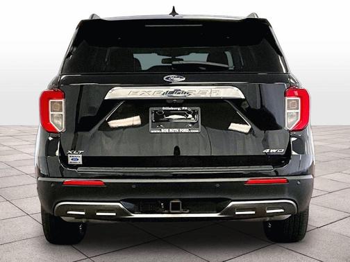 Agate Black 2023 Ford Explorer XLT