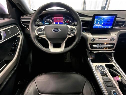 Agate Black 2023 Ford Explorer XLT