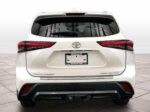 Blizzard Pearl 2021 Toyota Highlander Limited