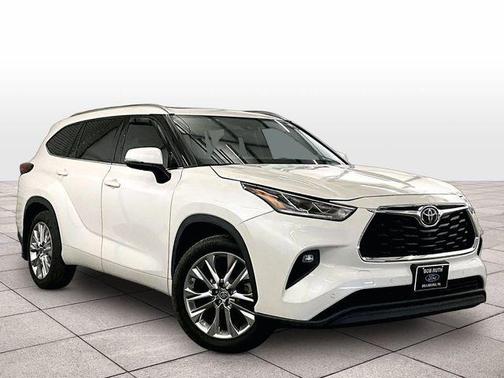Blizzard Pearl 2021 Toyota Highlander Limited