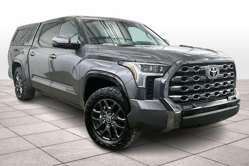 2023 Toyota Tundra Hybrid Platinum