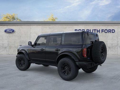 Shadow Black 2026 Ford Bronco Badlands