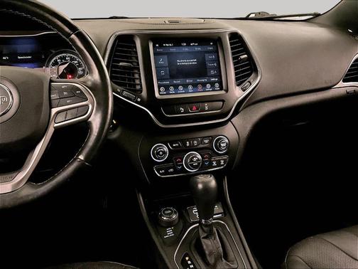 Bright White Clearcoat 2021 Jeep Cherokee Latitude Lux