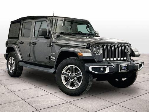 Granite Crystal Clearcoat Metallic 2019 Jeep Wrangler Unlimited Sahara