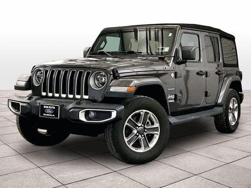 Granite Crystal Clearcoat Metallic 2019 Jeep Wrangler Unlimited Sahara