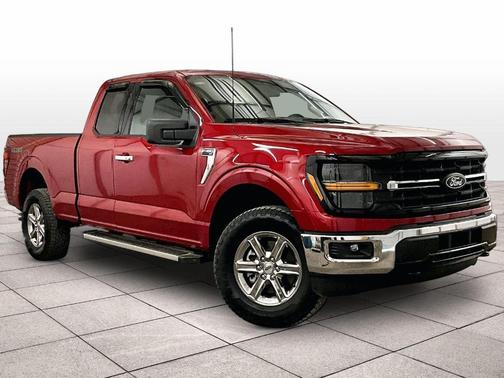 Rapid Red Metallic Tinted Clearcoat 2025 Ford F-150 XLT
