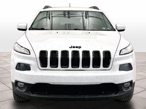 Bright White Clearcoat 2018 Jeep Cherokee Latitude