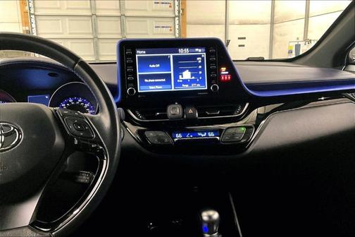 2022 Toyota C-HR XLE
