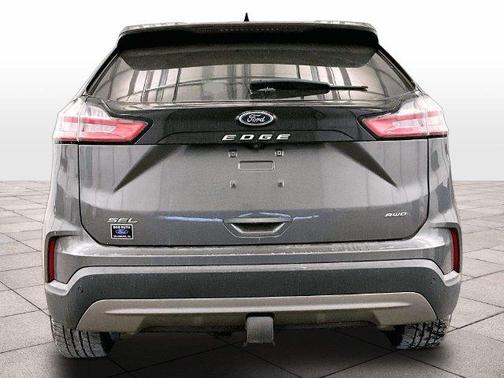 Carbonized Gray Metallic 2021 Ford Edge SEL