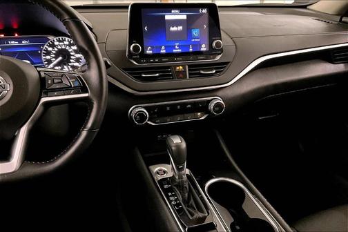 2021 Nissan Altima 2.5 SV