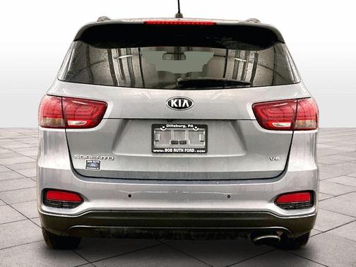 Everlasting Silver 2020 Kia Sorento S V6