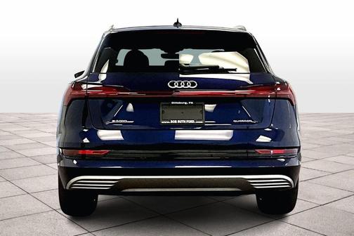 2021 Audi e-tron Premium Plus