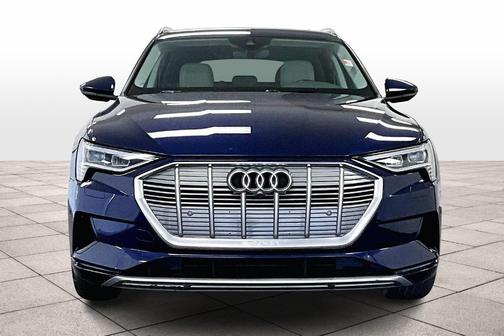 2021 Audi e-tron Premium Plus