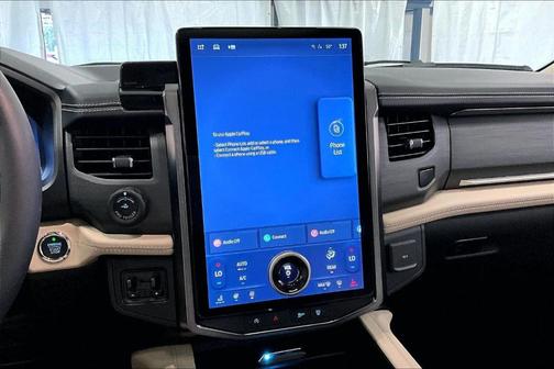 2024 Ford Expedition Max Platinum