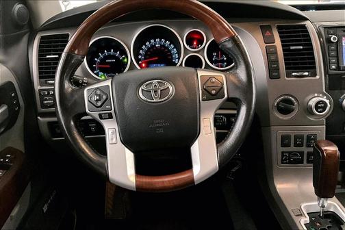 2016 Toyota Sequoia Platinum
