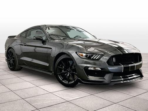 2017 Ford Shelby GT350 Base