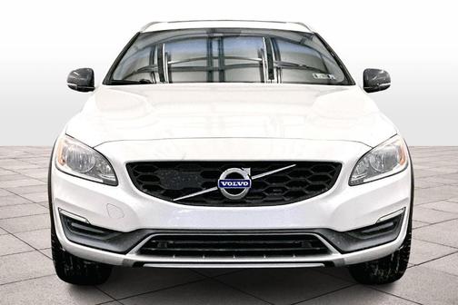 2016 Volvo V60 Cross Country T5