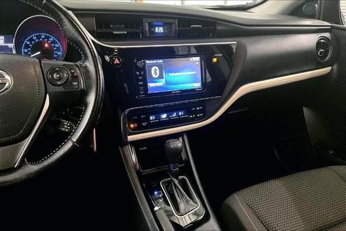 2016 Scion iM Base