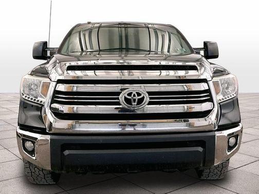 Black 2016 Toyota Tundra SR5