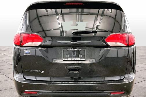 2020 Chrysler Pacifica Touring-L