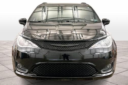 2020 Chrysler Pacifica Touring-L
