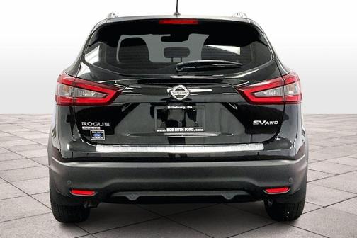 2022 Nissan Rogue Sport SV