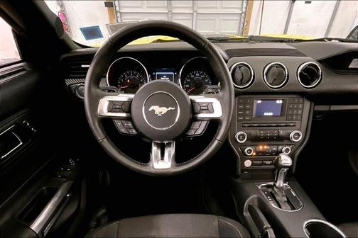 2017 Ford Mustang V6