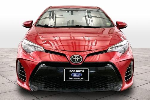 Barcelona Red Metallic 2018 Toyota Corolla SE