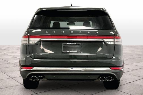2022 Lincoln Aviator Standard AWD