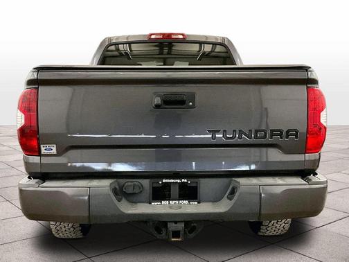 Magnetic Gray Metallic 2018 Toyota Tundra SR5