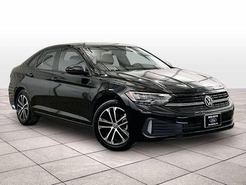 Deep Black Pearl Effect 2022 Volkswagen Jetta 1.5T Sport