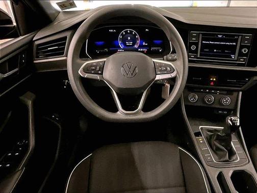 Deep Black Pearl Effect 2022 Volkswagen Jetta 1.5T Sport