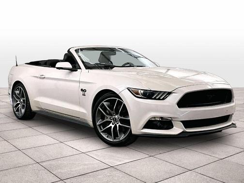 White Platinum Tri-Coat Metallic 2017 Ford Mustang GT Premium