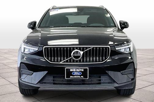 2024 Volvo XC40 B5 Core