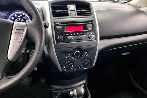 2015 Nissan Versa 1.6 SV