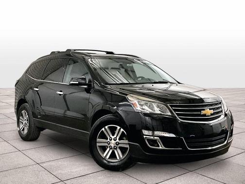 Mosaic Black Metallic 2017 Chevrolet Traverse 1LT