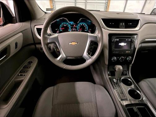 Mosaic Black Metallic 2017 Chevrolet Traverse 1LT