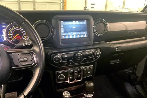 2022 Jeep Gladiator Sport