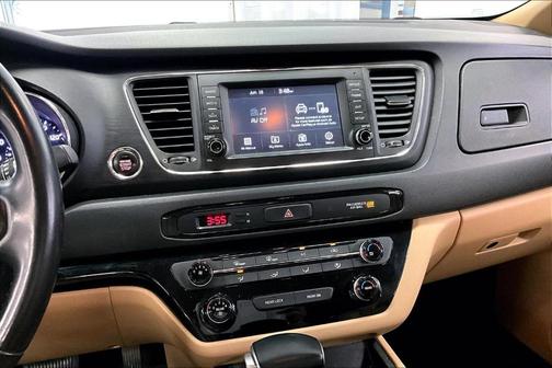 2017 Kia Sedona LX
