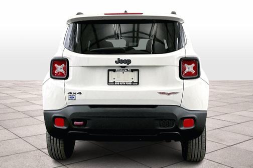2017 Jeep Renegade Trailhawk