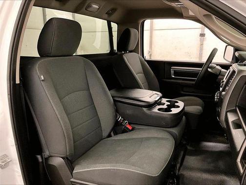 Bright White Clearcoat 2022 RAM 1500 Classic Tradesman