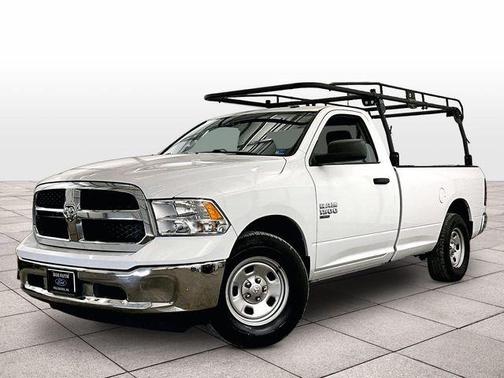 Bright White Clearcoat 2022 RAM 1500 Classic Tradesman